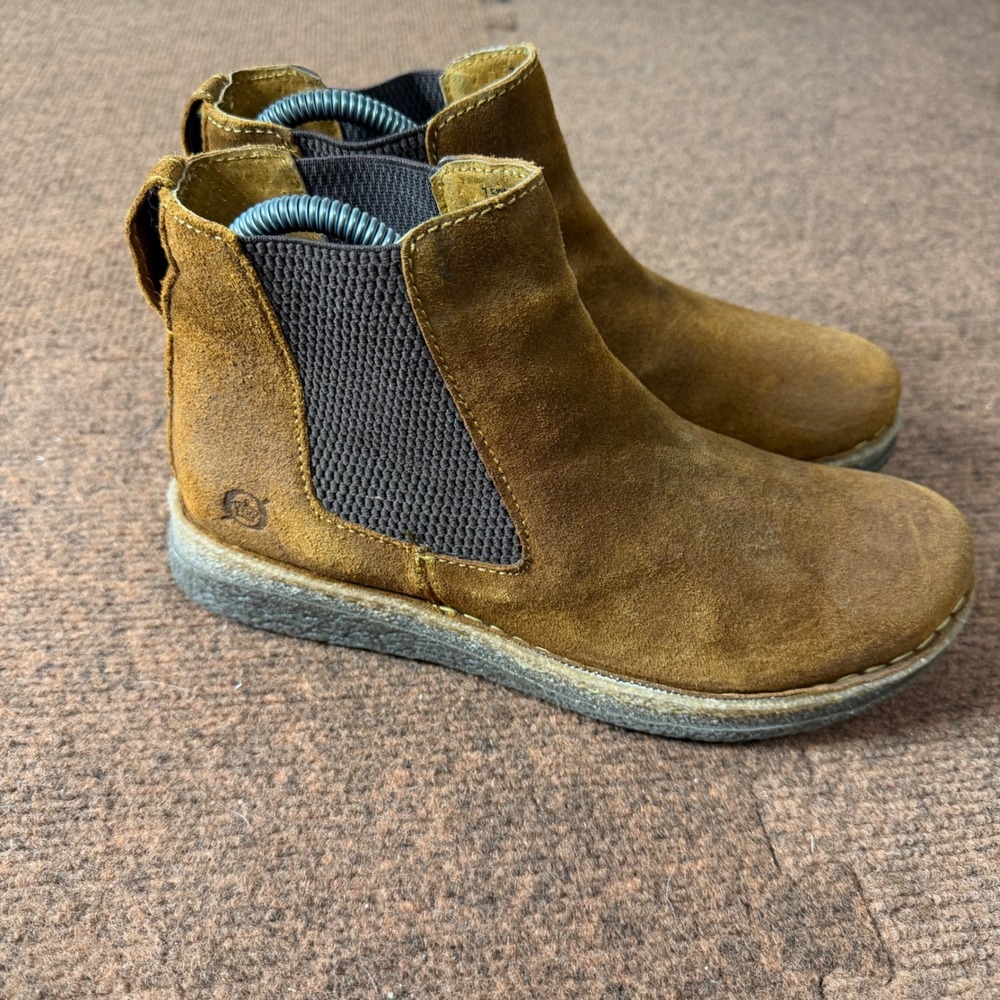 A+ Born Suede Chelsea Boots Tan Leather Ankle Booties BR0028906 Womens 7.5 shoes